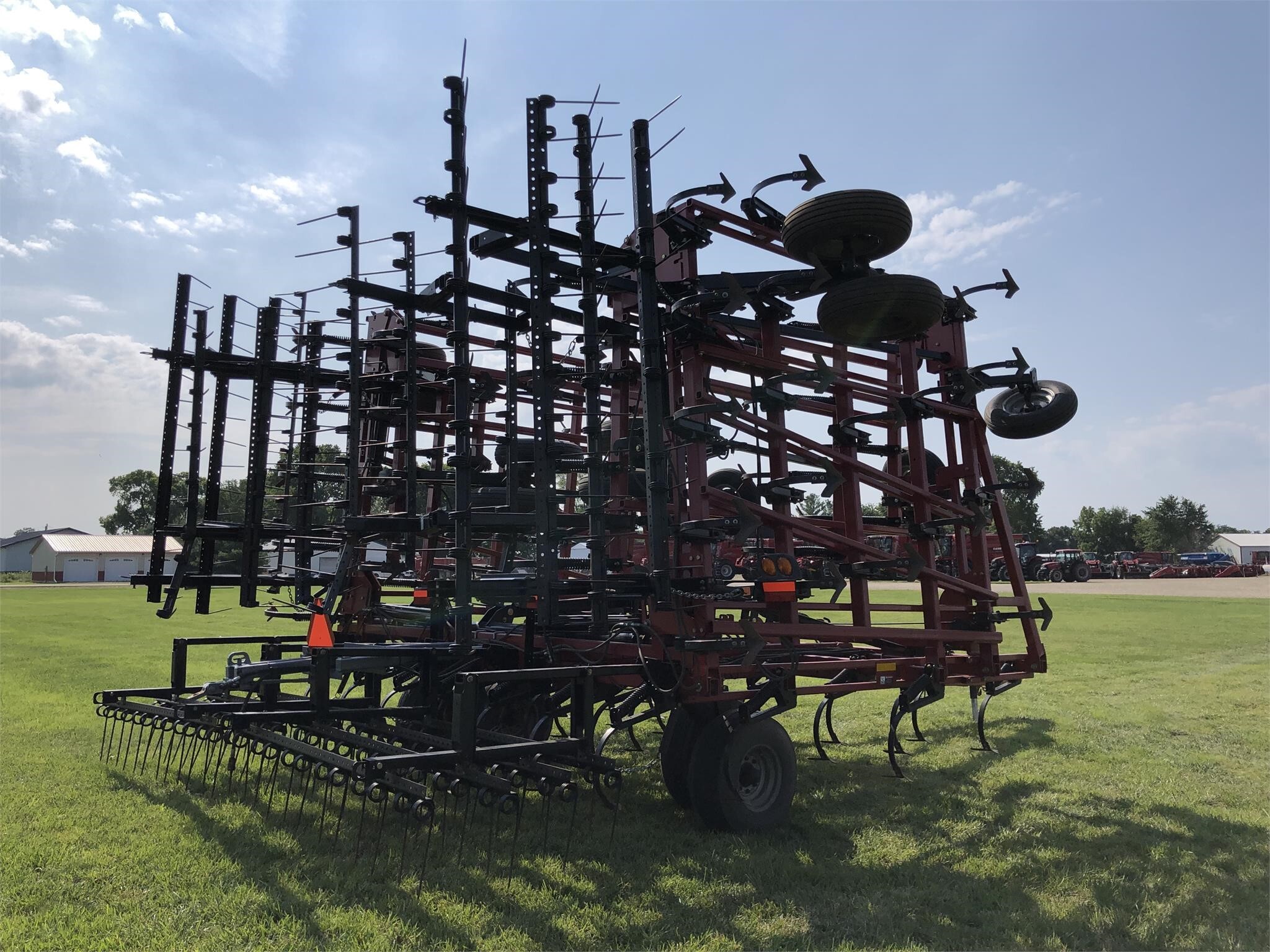 2012 Case IH Tigermate 200 Field Cultivator