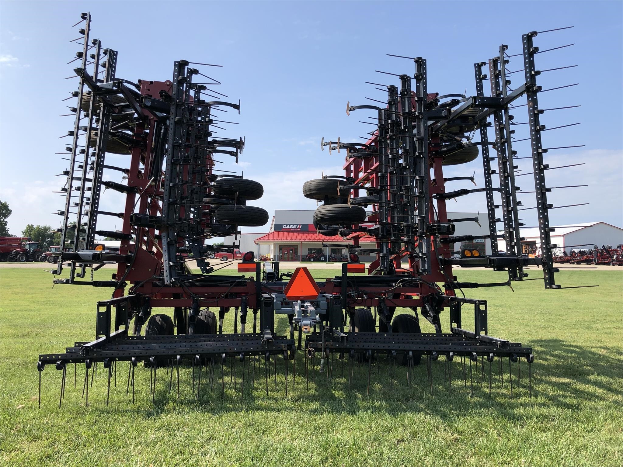 2012 Case IH Tigermate 200 Field Cultivator