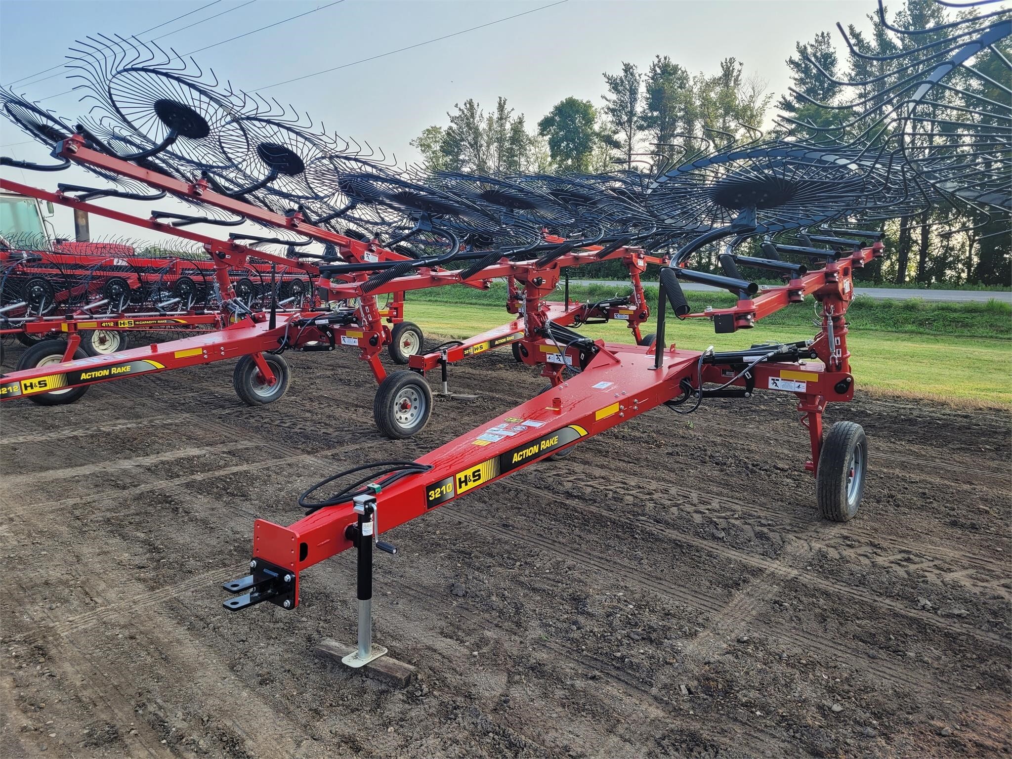 2023 H & S AR3210 Rake