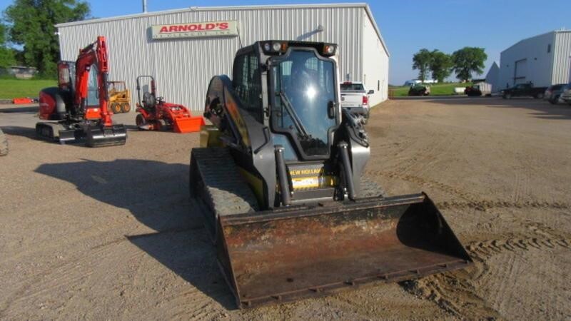 2021 New Holland C332 Skid Steer