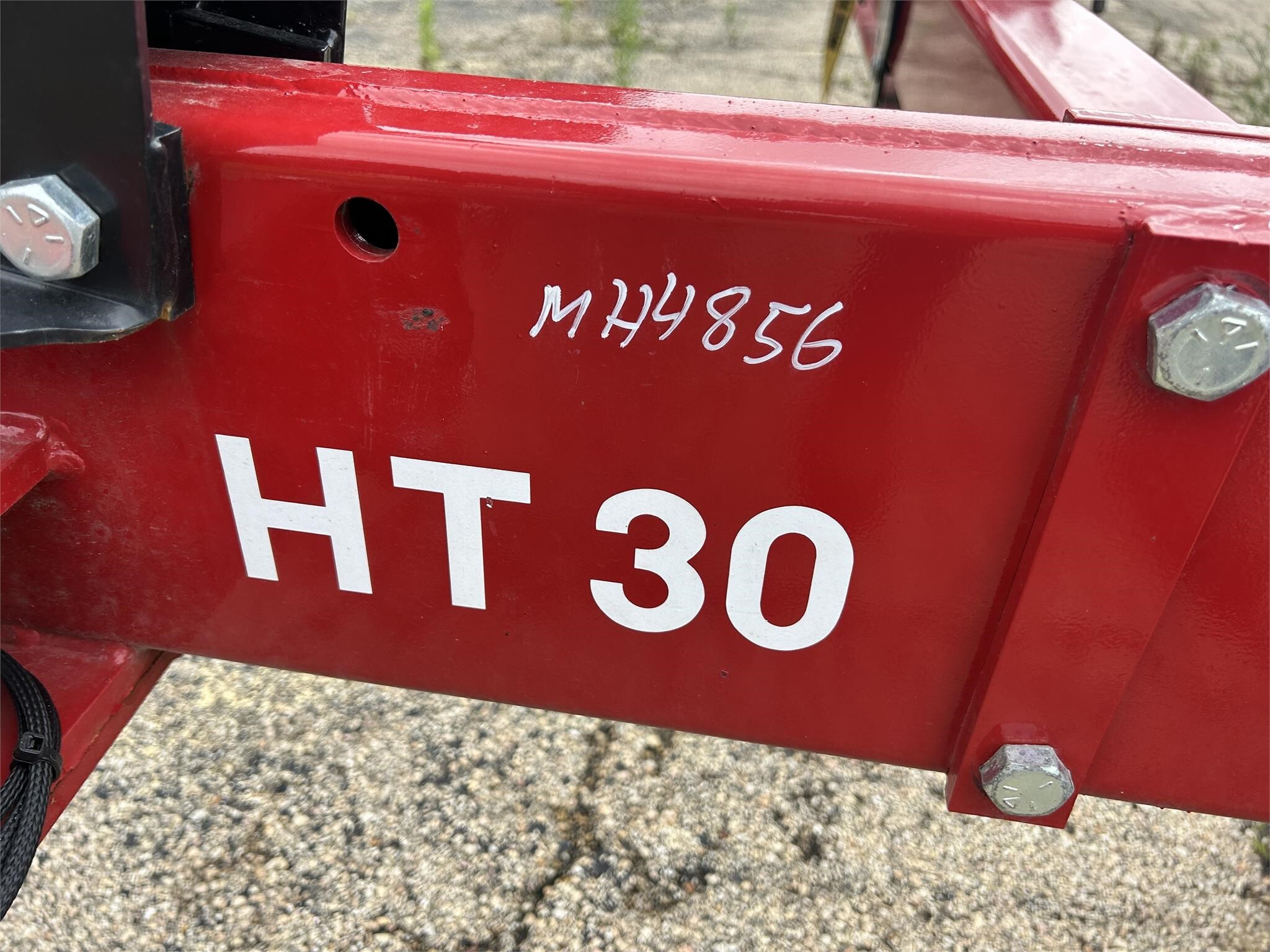 2022 Unverferth HT30 Header Trailer