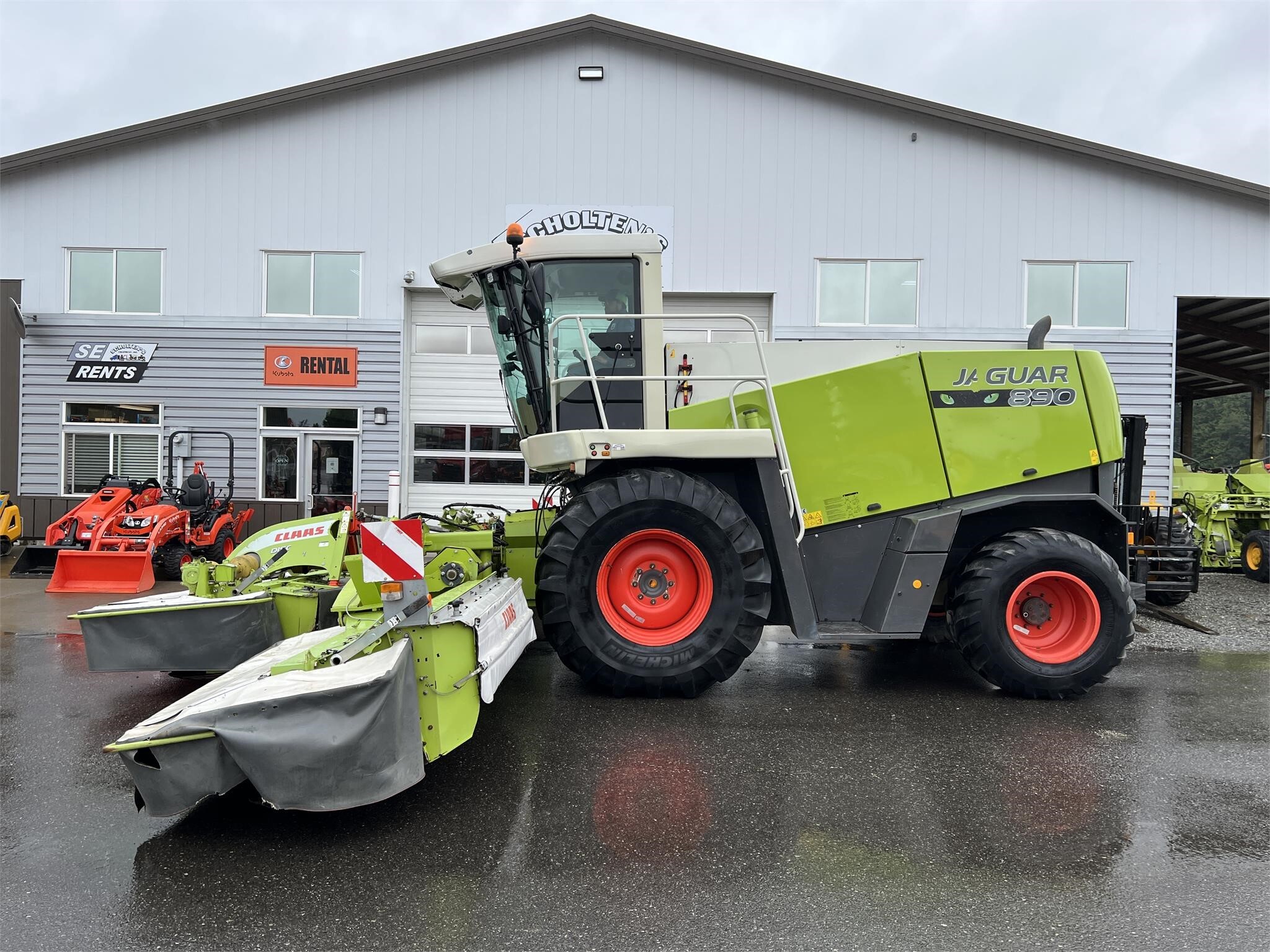 2009 Claas Jaguar 8700 Self-Propelled Windrowers and Swather