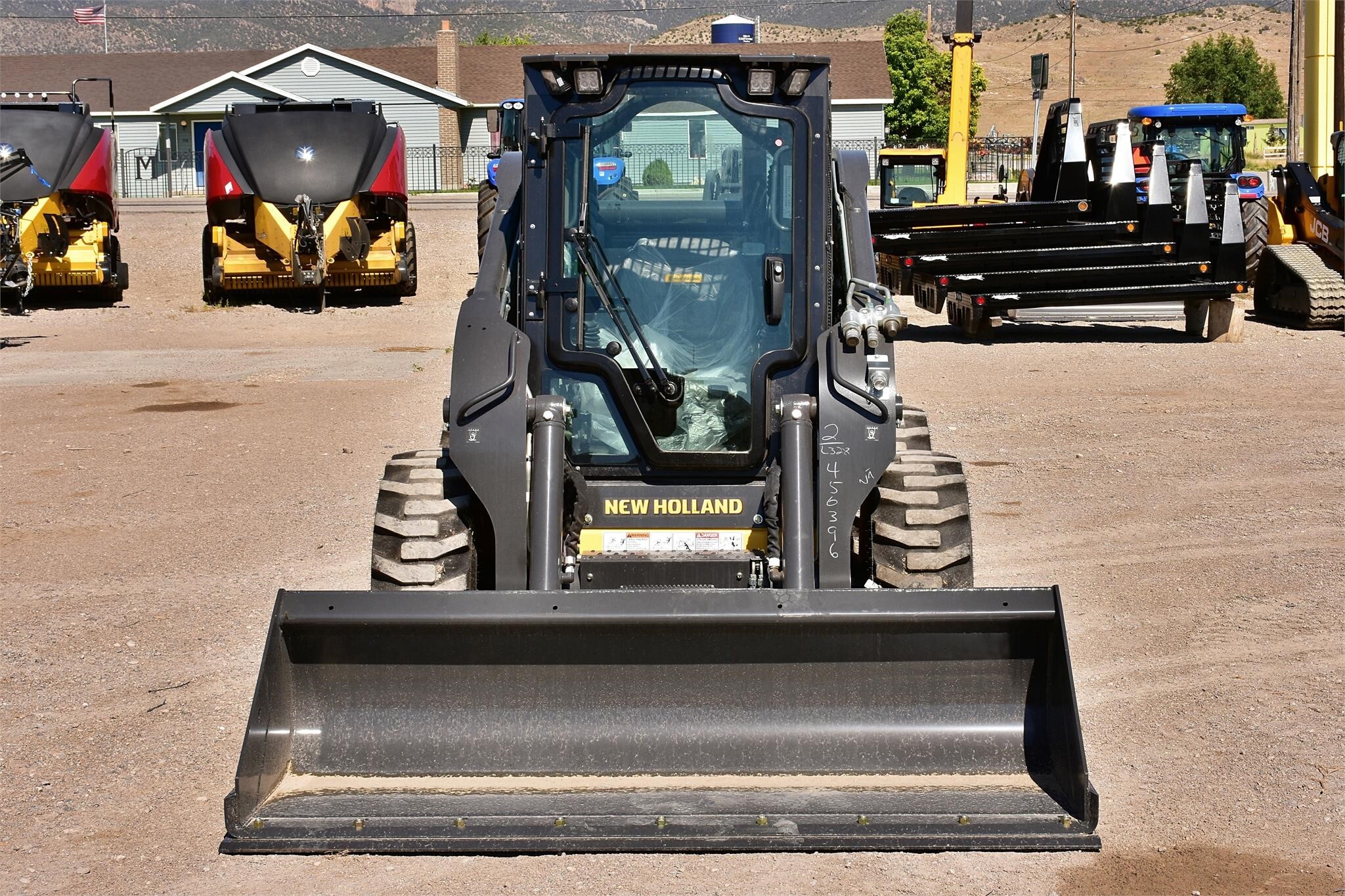 2022 New Holland L328 Skid Steer