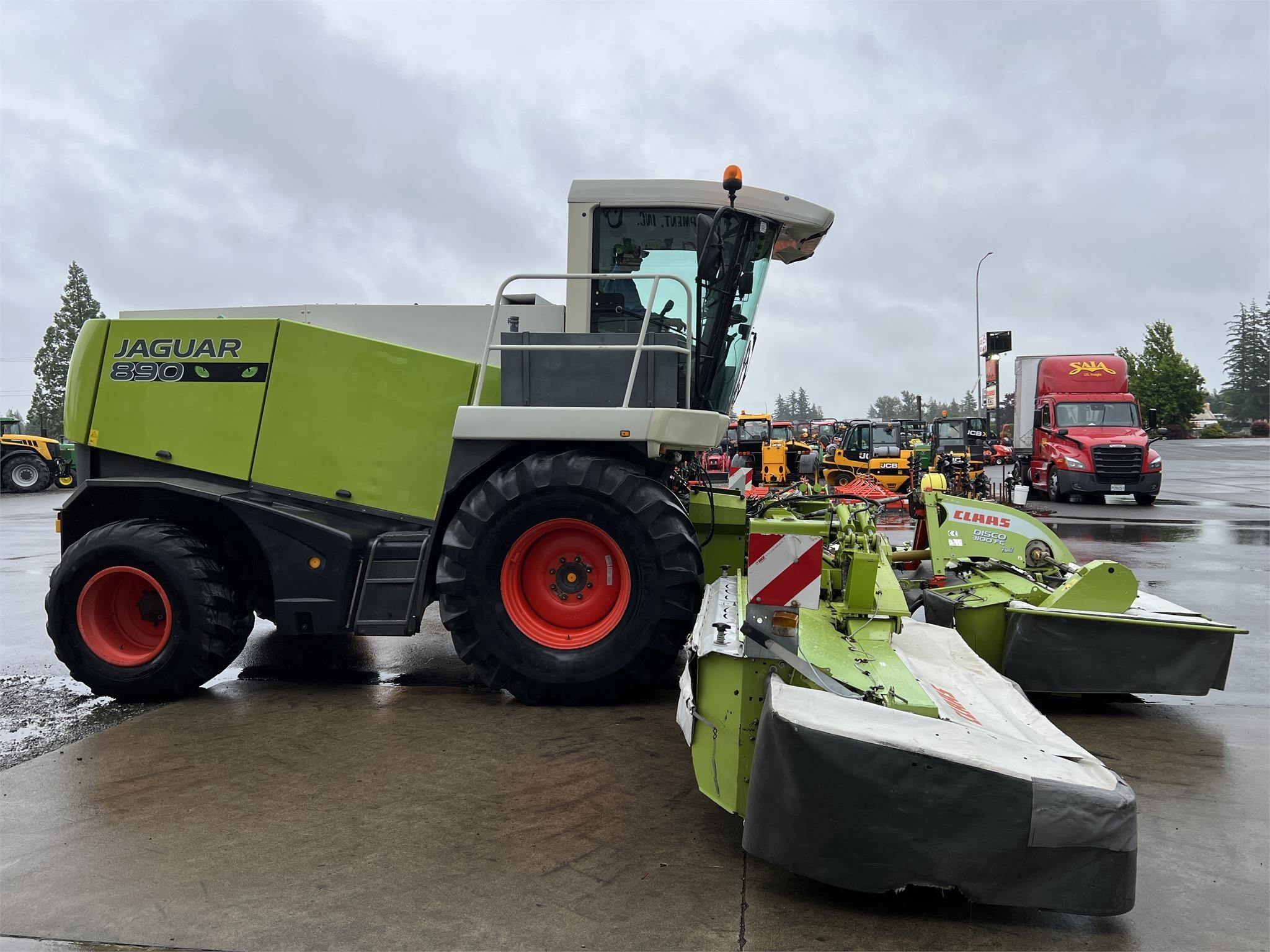 2009 Claas Jaguar 8700 Self-Propelled Windrowers and Swather