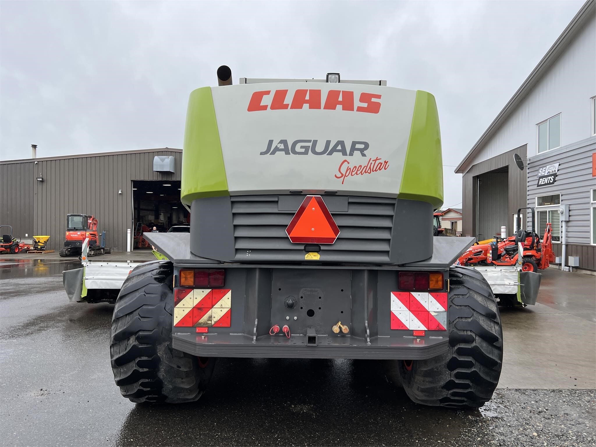 2009 Claas Jaguar 8700 Self-Propelled Windrowers and Swather
