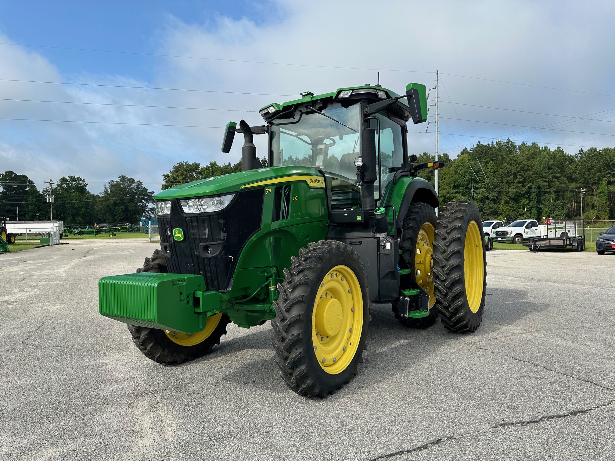 2022 John Deere 7R 210 Tractor