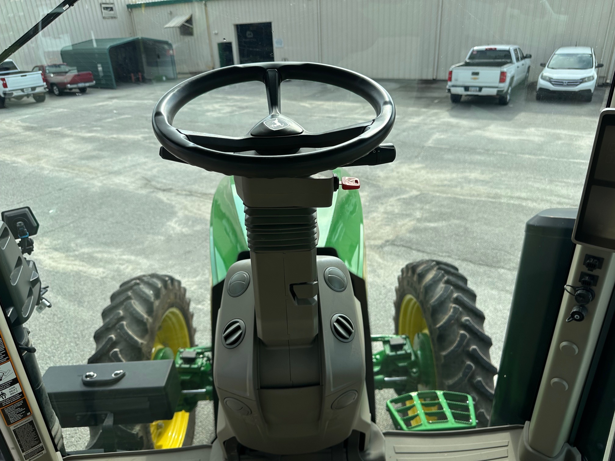 2022 John Deere 7R 210 Tractor