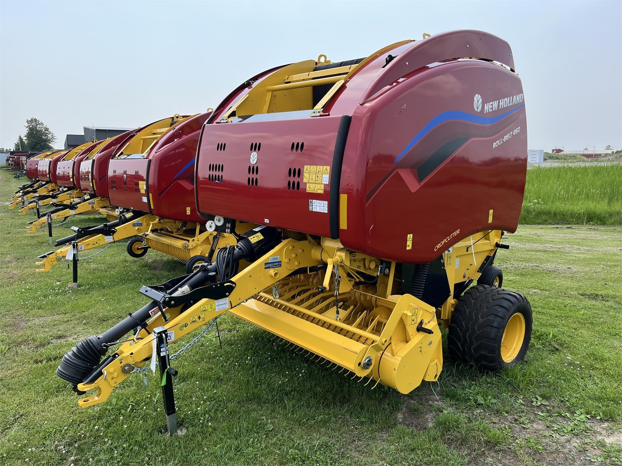 2024 New Holland Roll-Belt 460 Round Baler