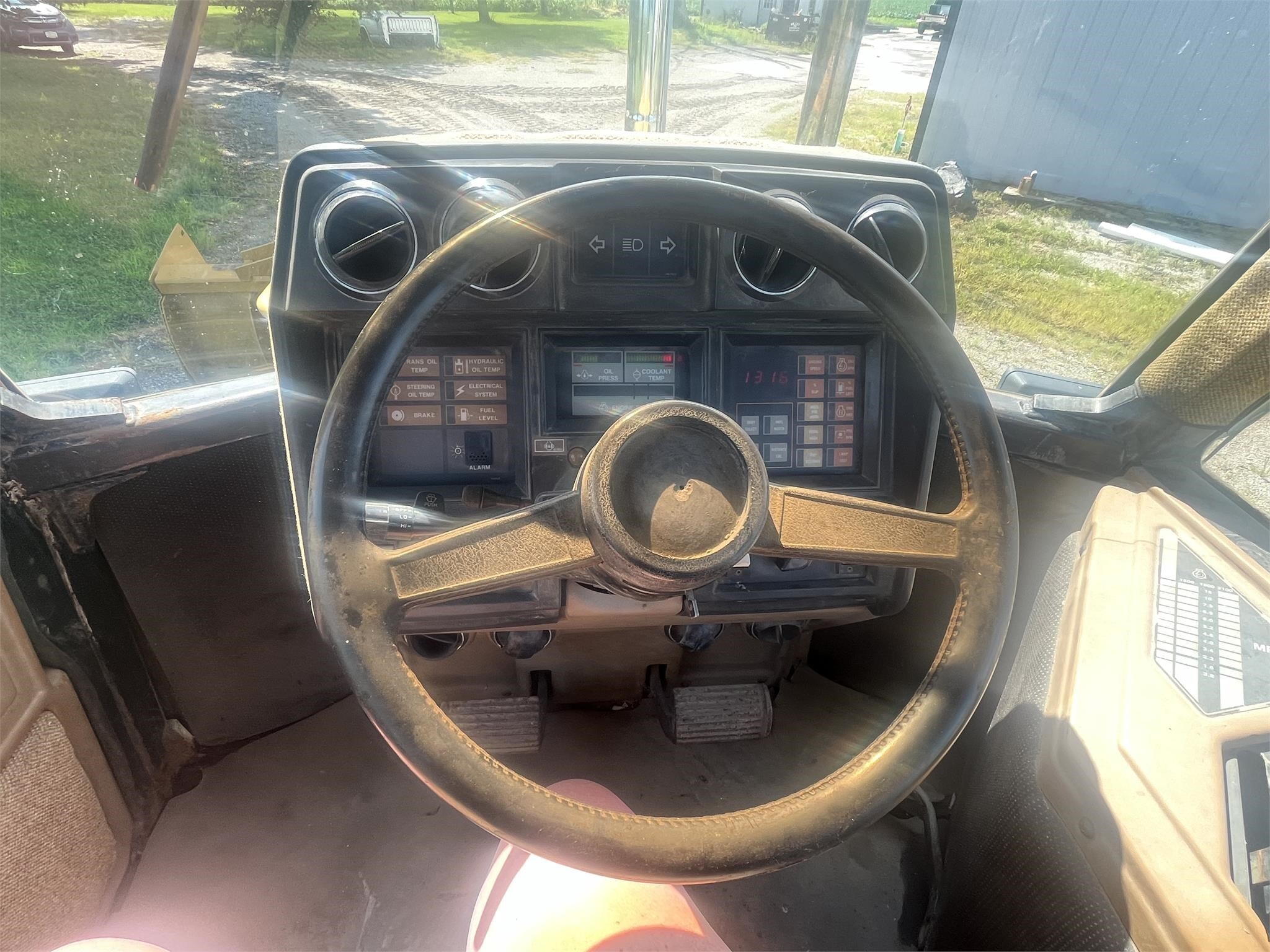 1987 Caterpillar Challenger 65 Tractor