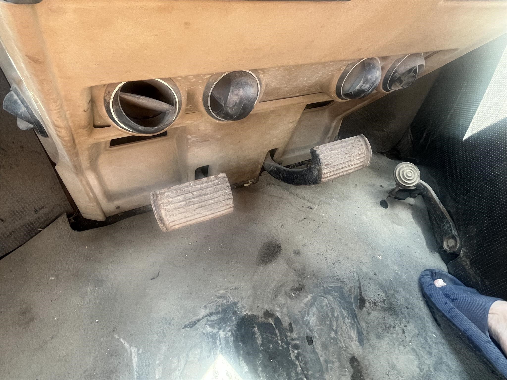 1987 Caterpillar Challenger 65 Tractor