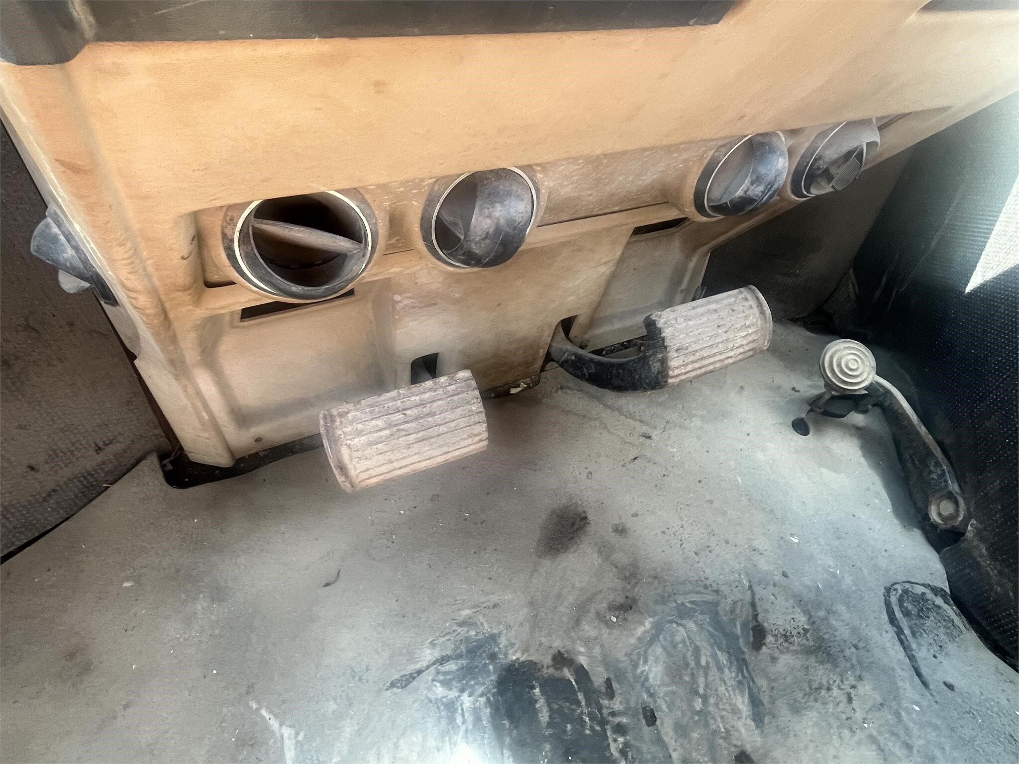 1987 Caterpillar Challenger 65 Tractor