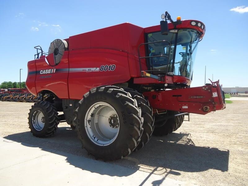 2007 Case IH 8010 Combine