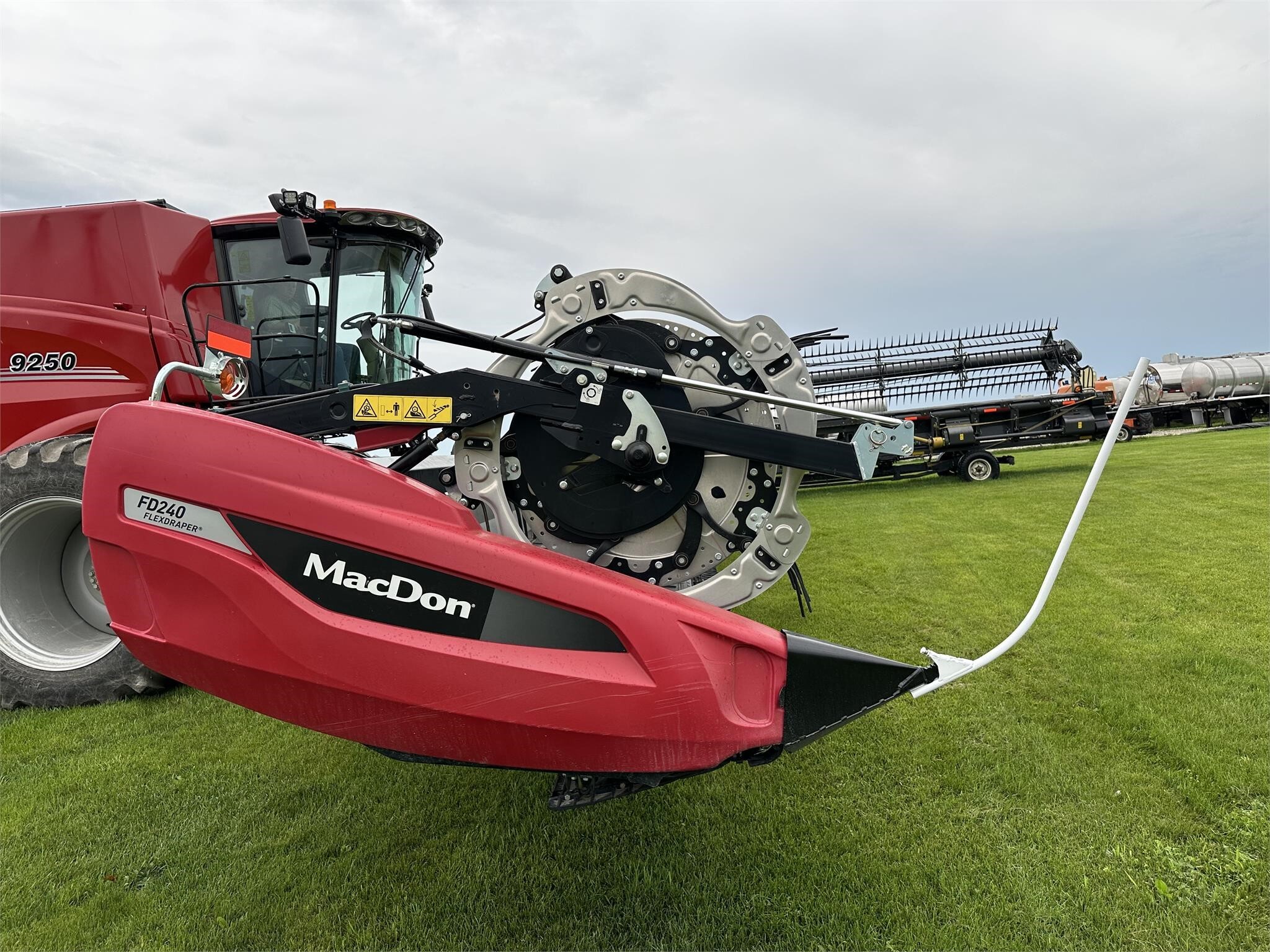 2022 MacDon FD240 Platform