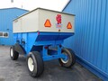  DMI D440 Gravity Wagon