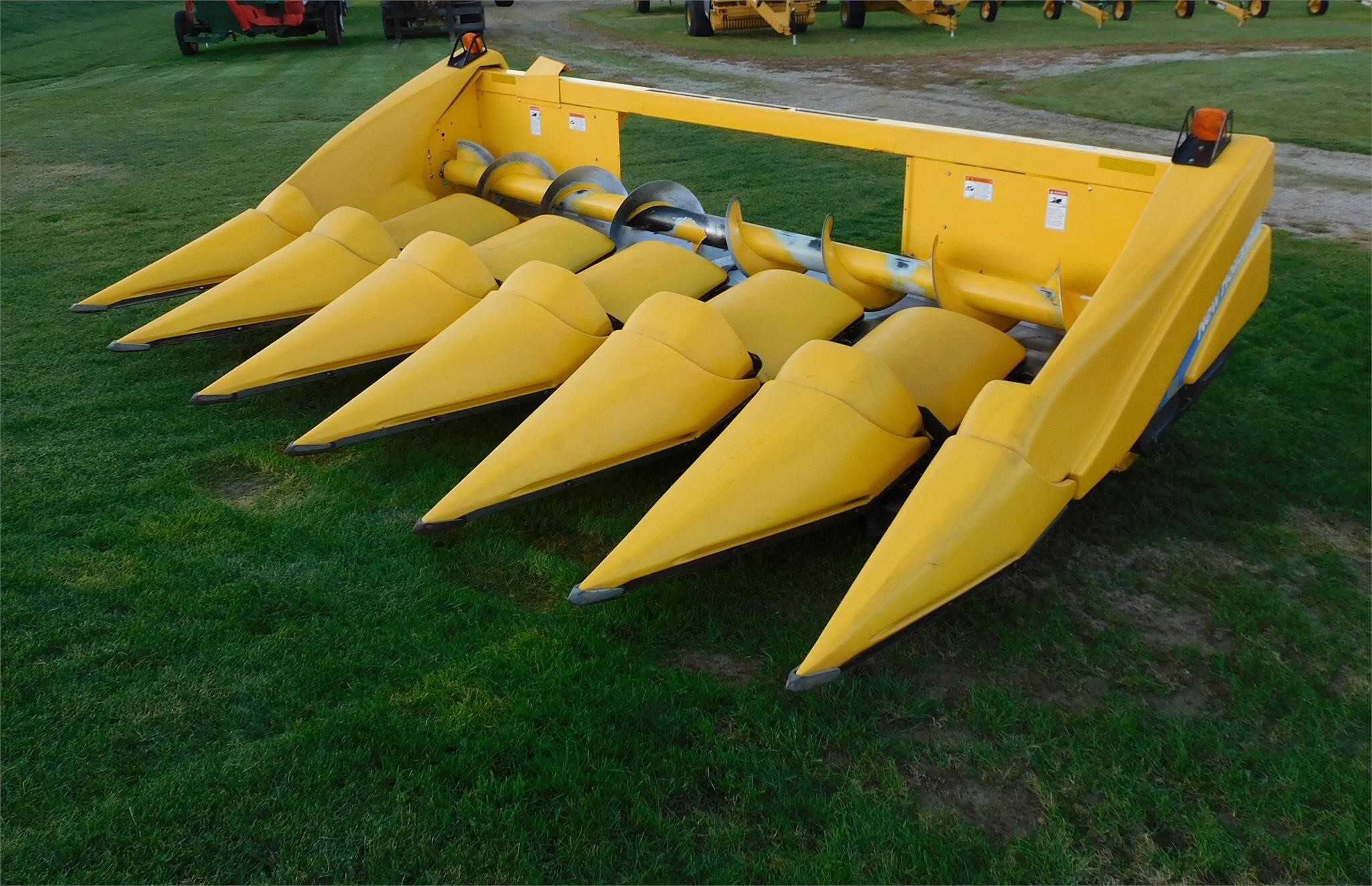 2010 New Holland 98D Corn Head
