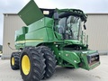 2016 John Deere S680 Combine