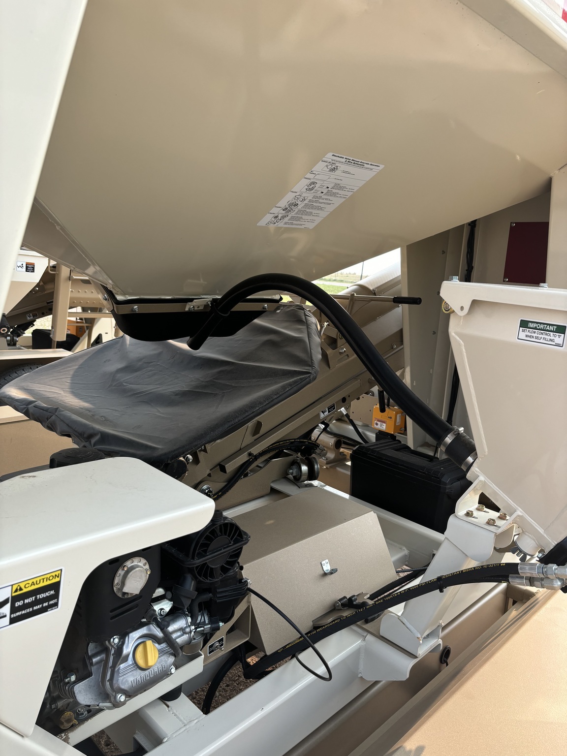 2022 Unverferth 2755XL Seed Tender