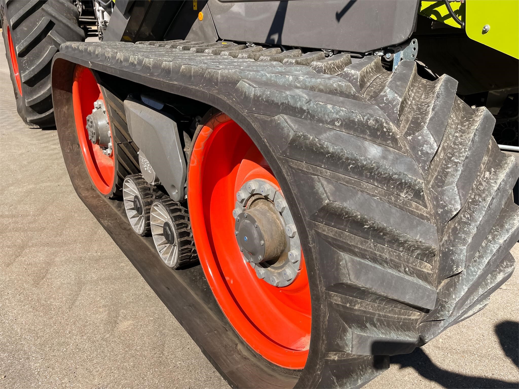 2022 Claas 8700TT Combine