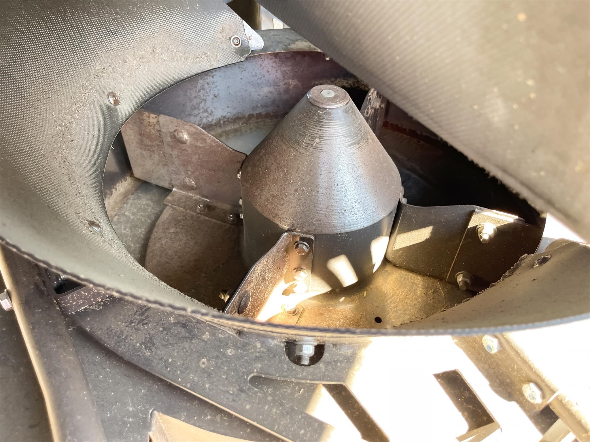 2022 Claas 8700TT Combine