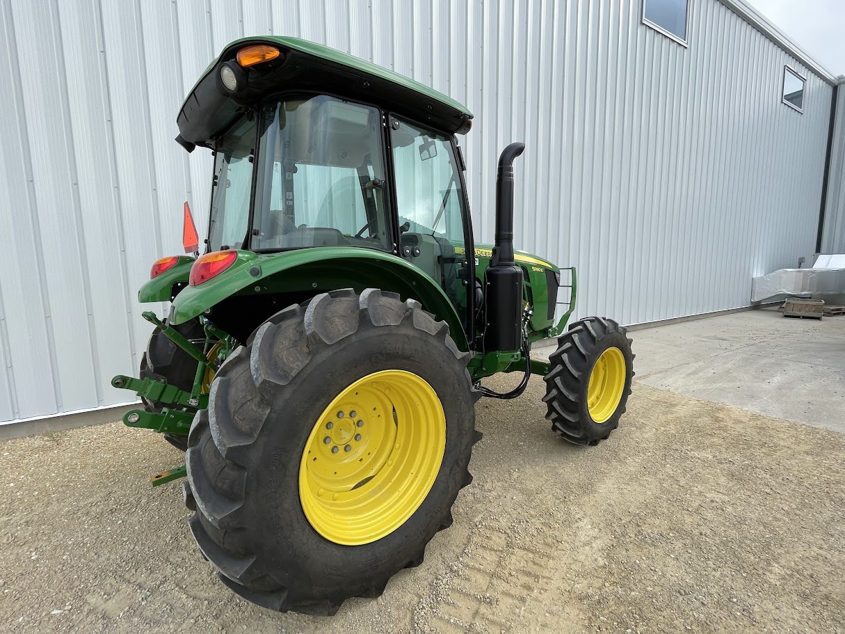 2022 John Deere 5090E Tractor