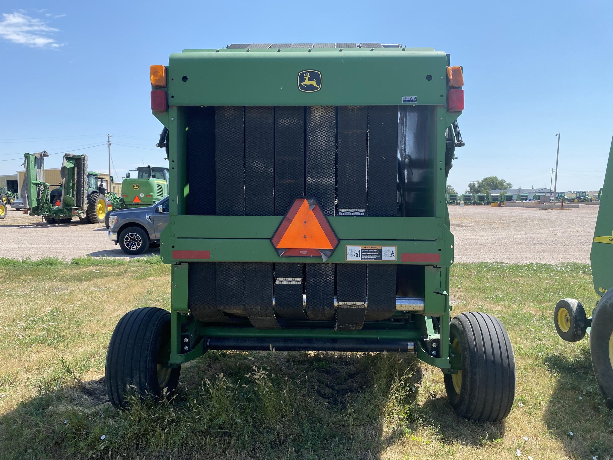 2004 John Deere 567 Round Baler