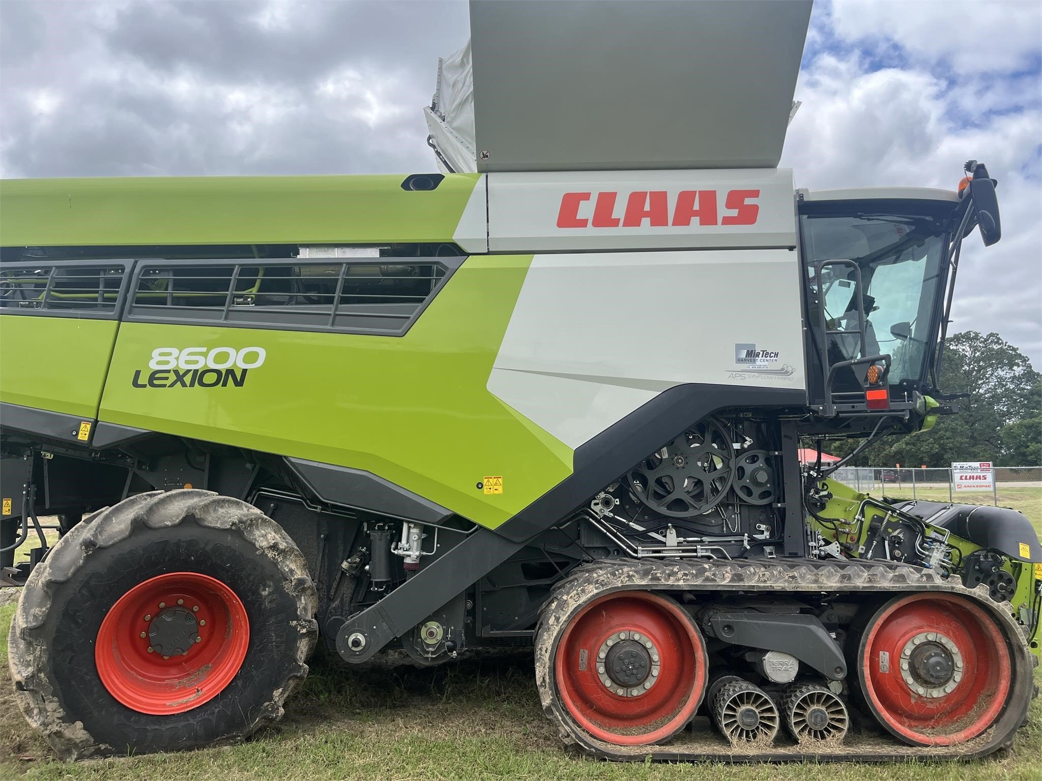 2021 Claas LEXION 8600TT Combine