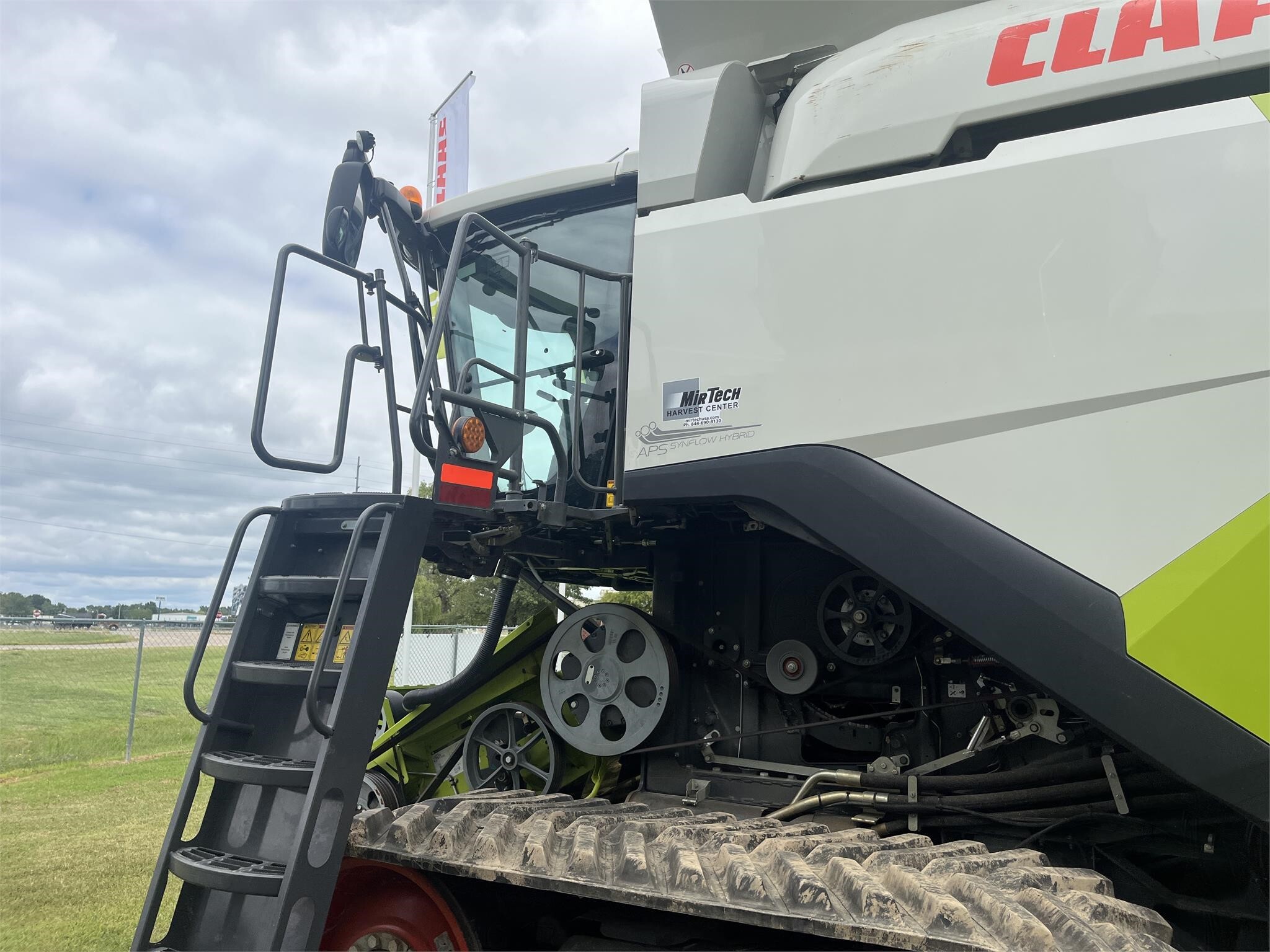 2021 Claas LEXION 8600TT Combine