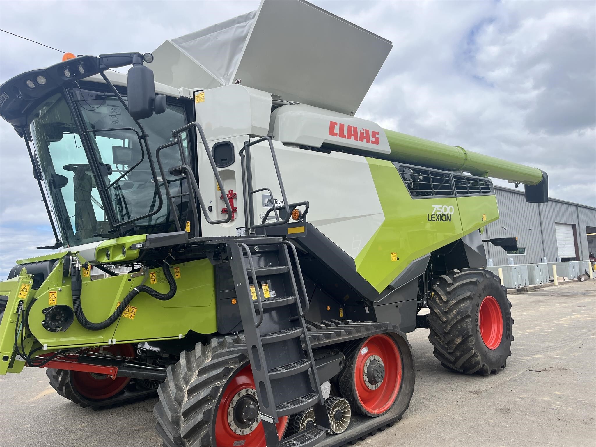 2023 Claas LEXION 7500TT Combine