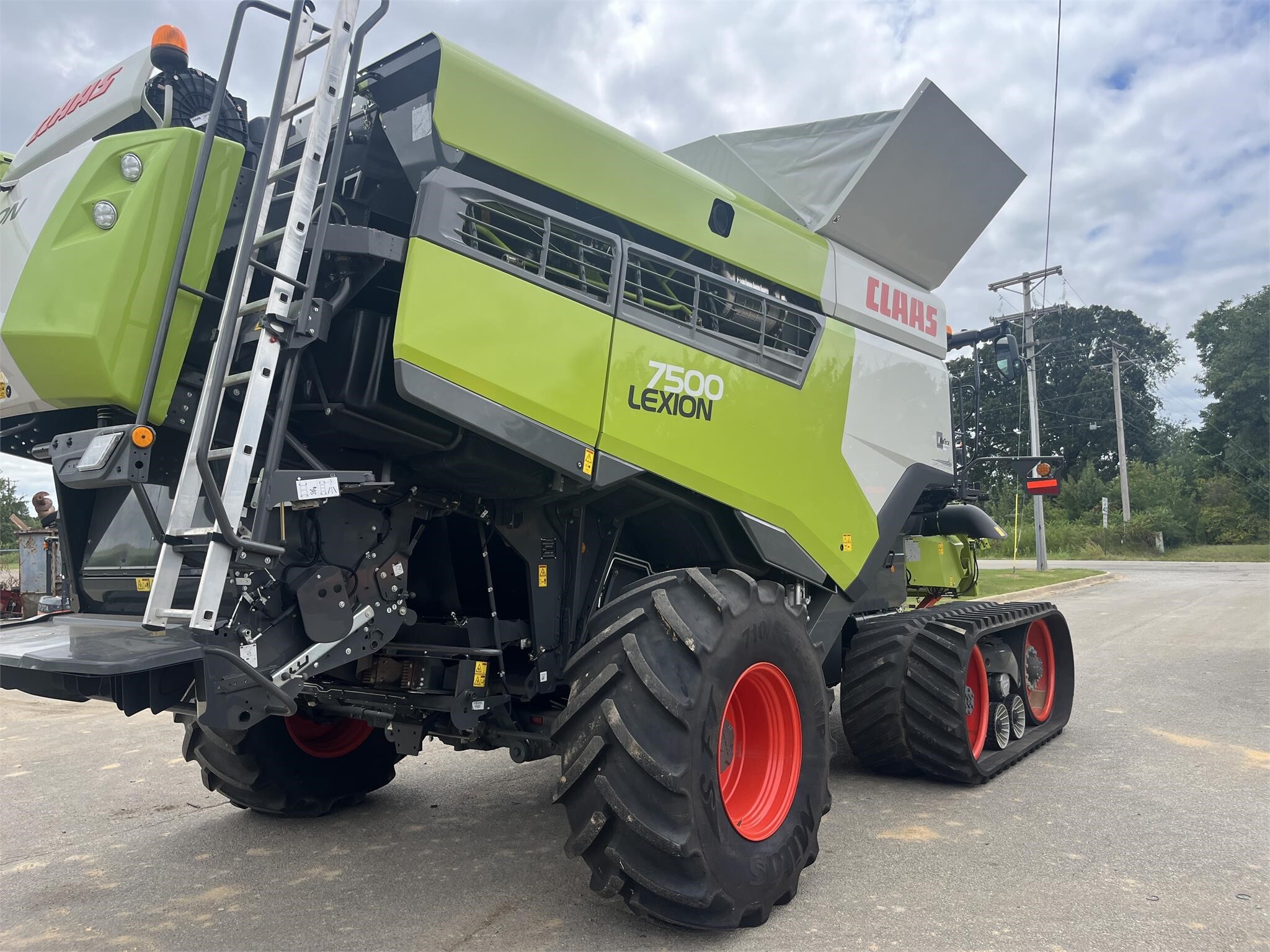 2023 Claas LEXION 7500TT Combine