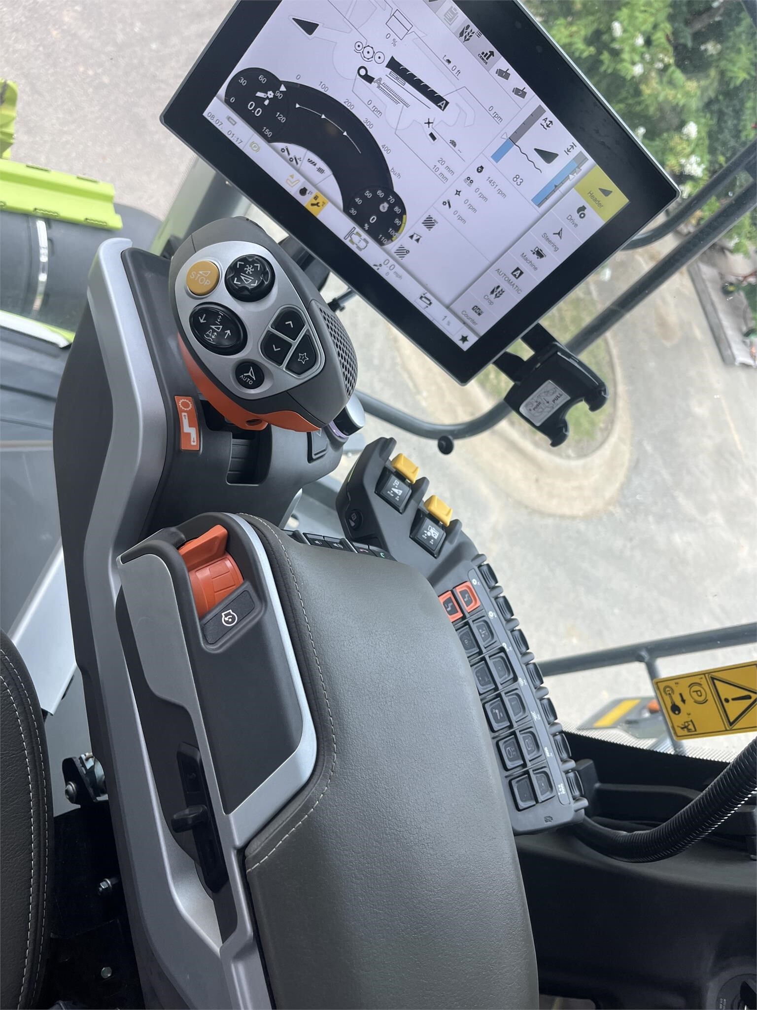 2023 Claas LEXION 7500TT Combine