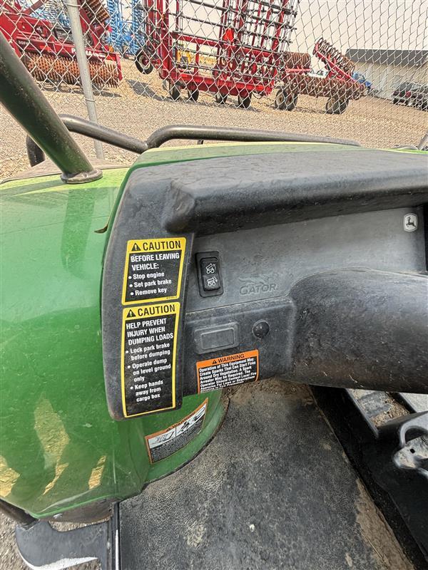 2011 John Deere Gator XUV 825I ATVs and Utility Vehicle