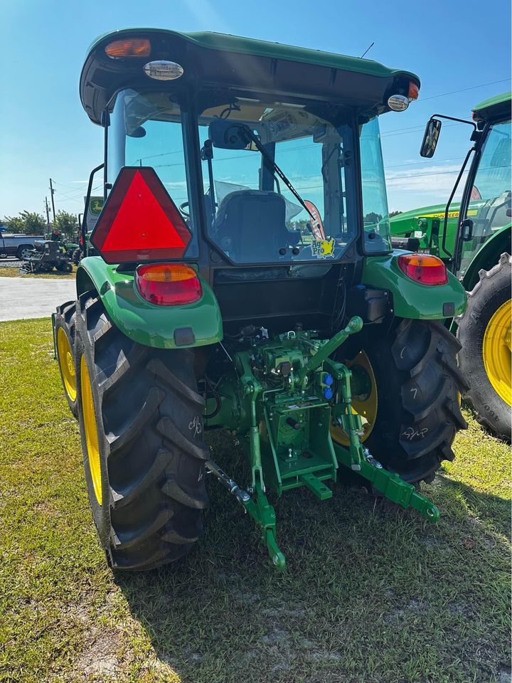 2024 John Deere 5075E Tractor