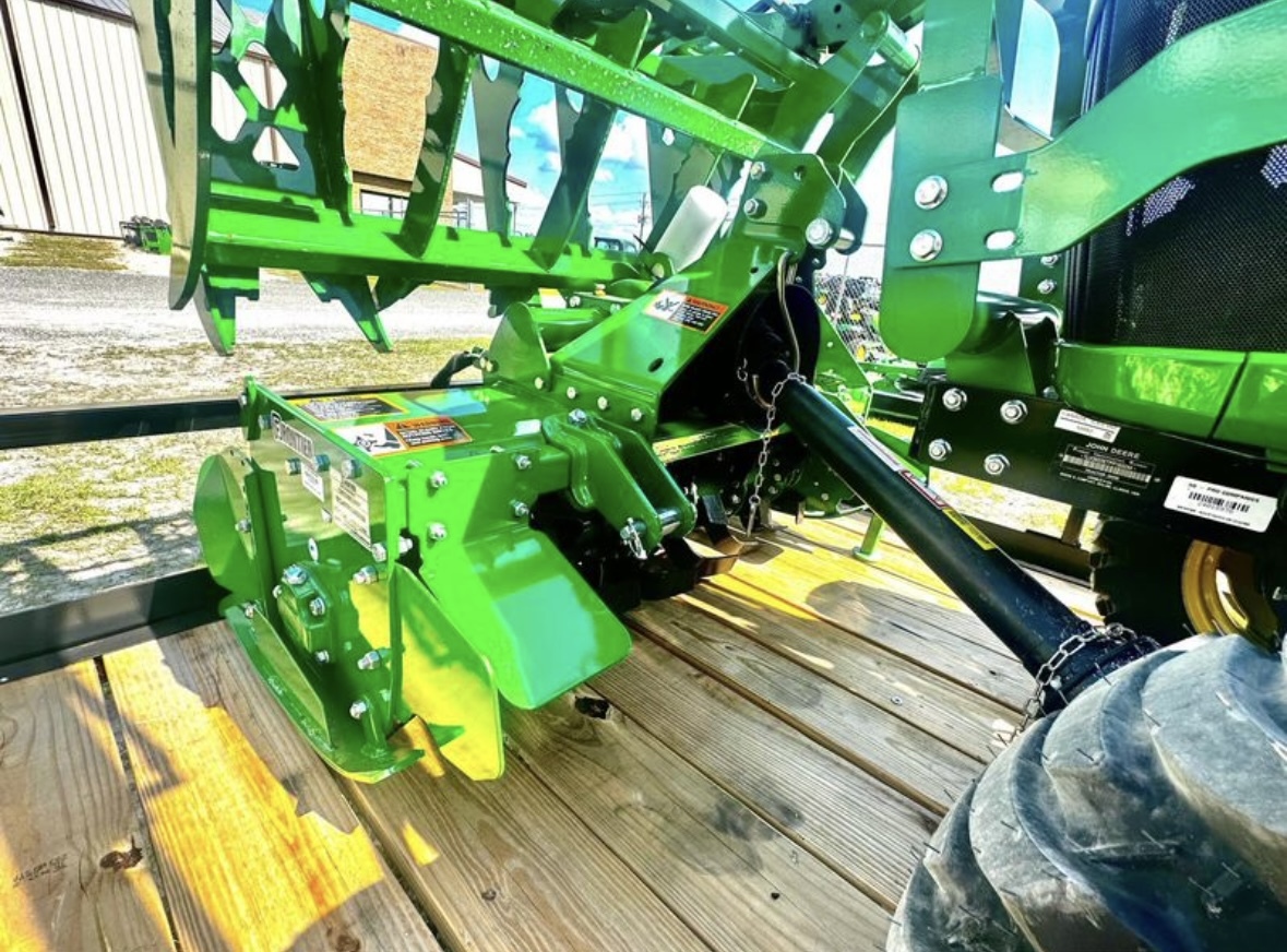 2024 John Deere 3025E Tractor