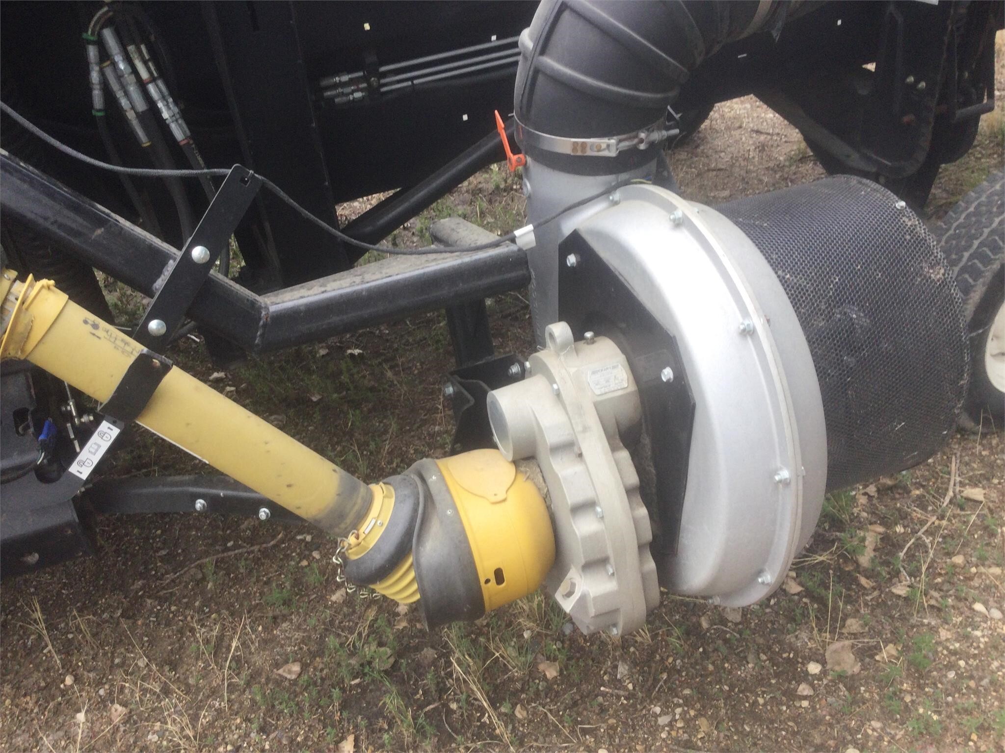 2013 MacDon FD75 Platform