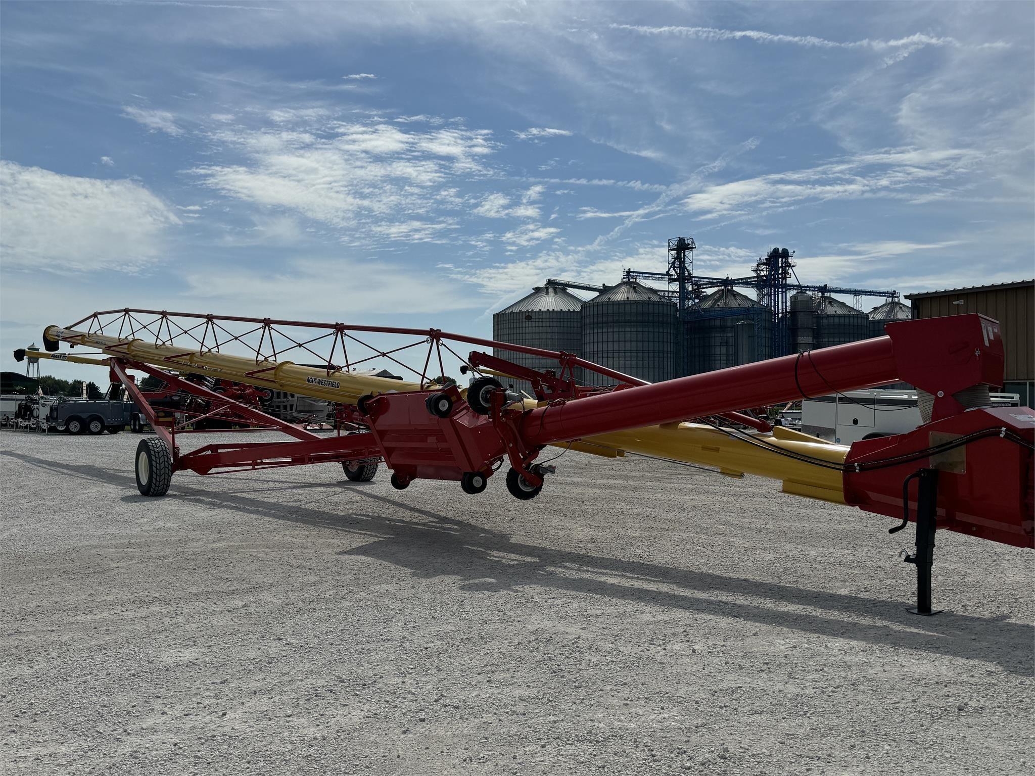 2026 Westfield MKX2 16-105 Augers and Conveyor
