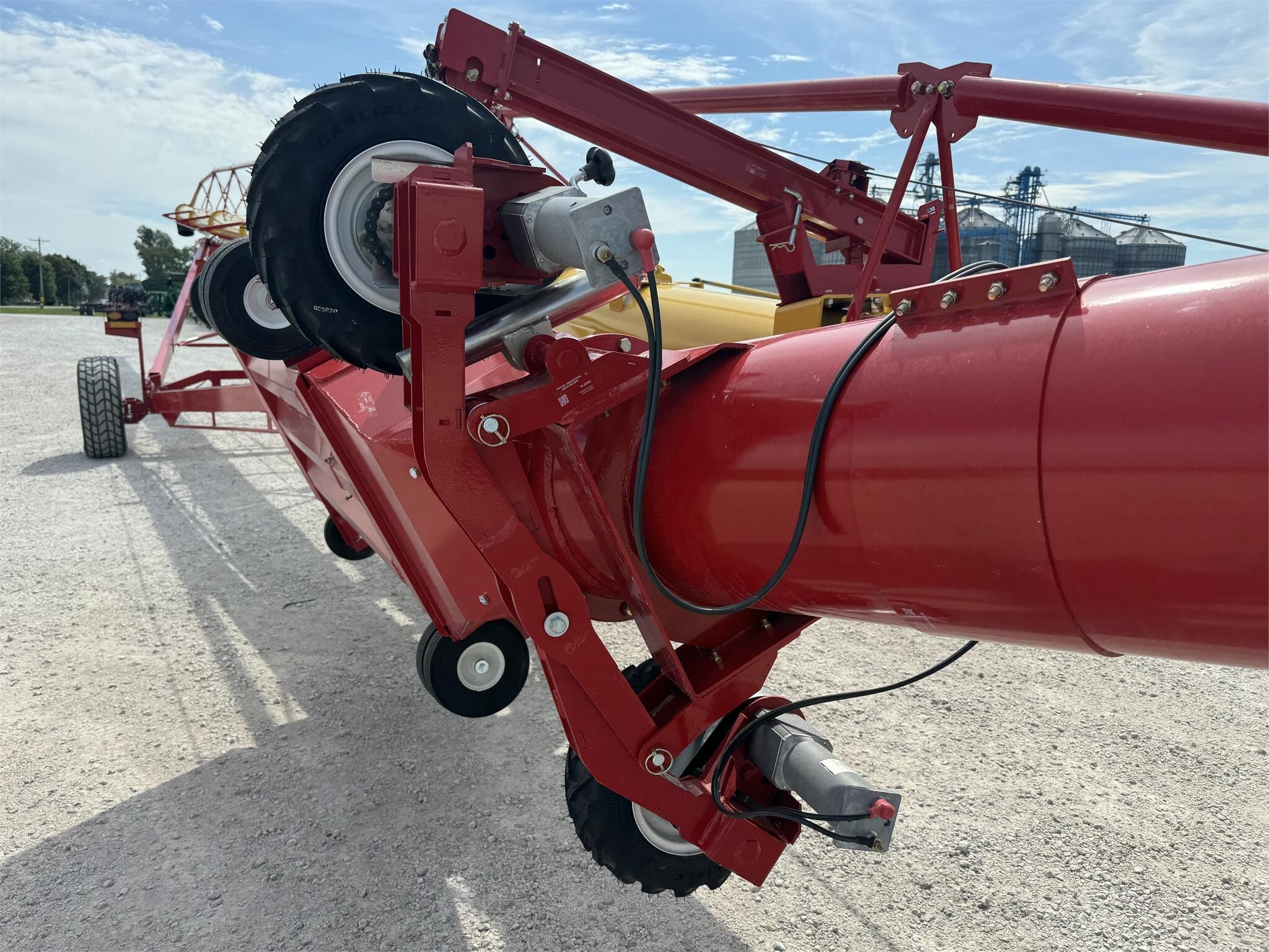 2026 Westfield MKX2 16-105 Augers and Conveyor