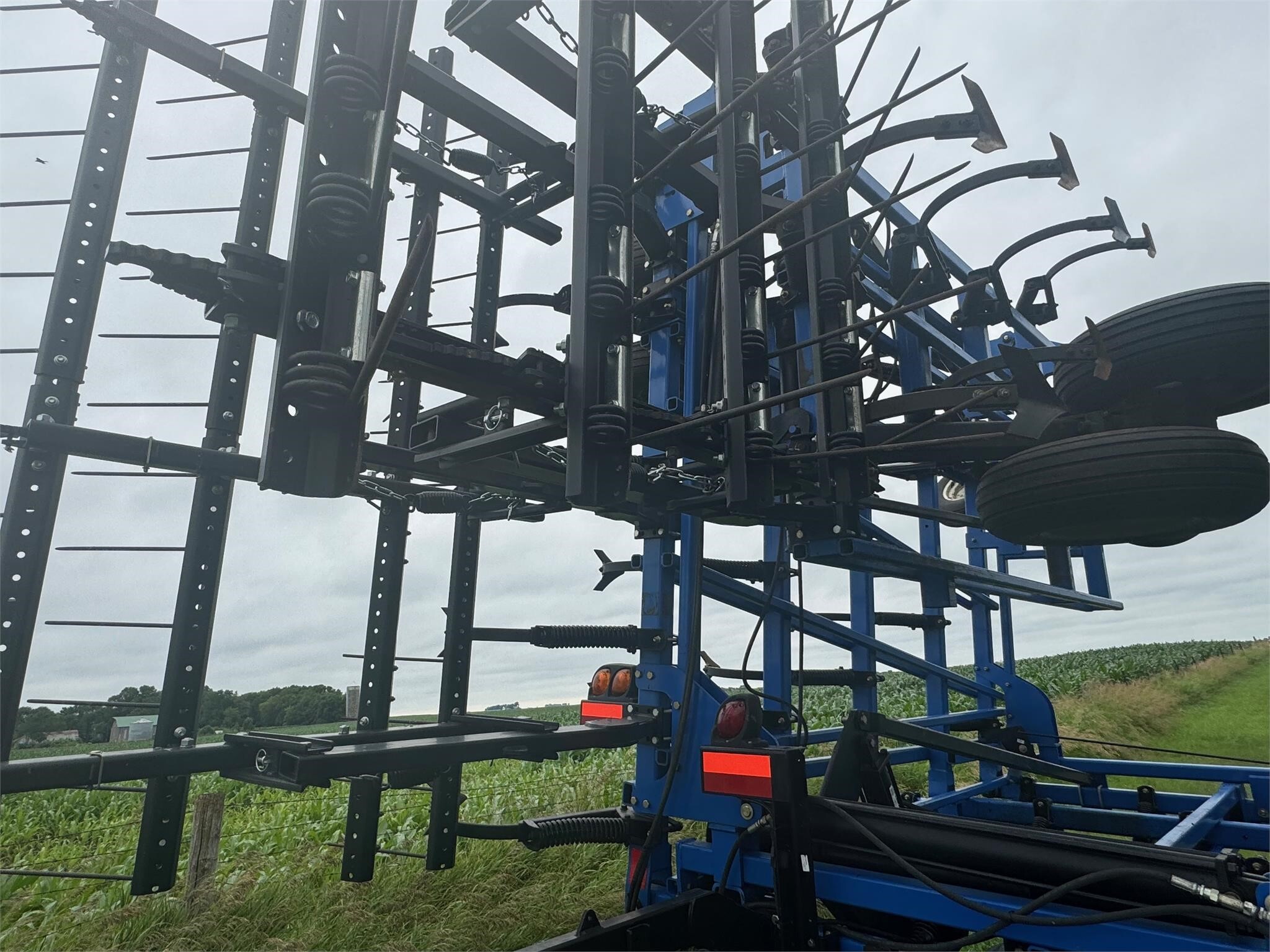 2007 New Holland ST250 Field Cultivator