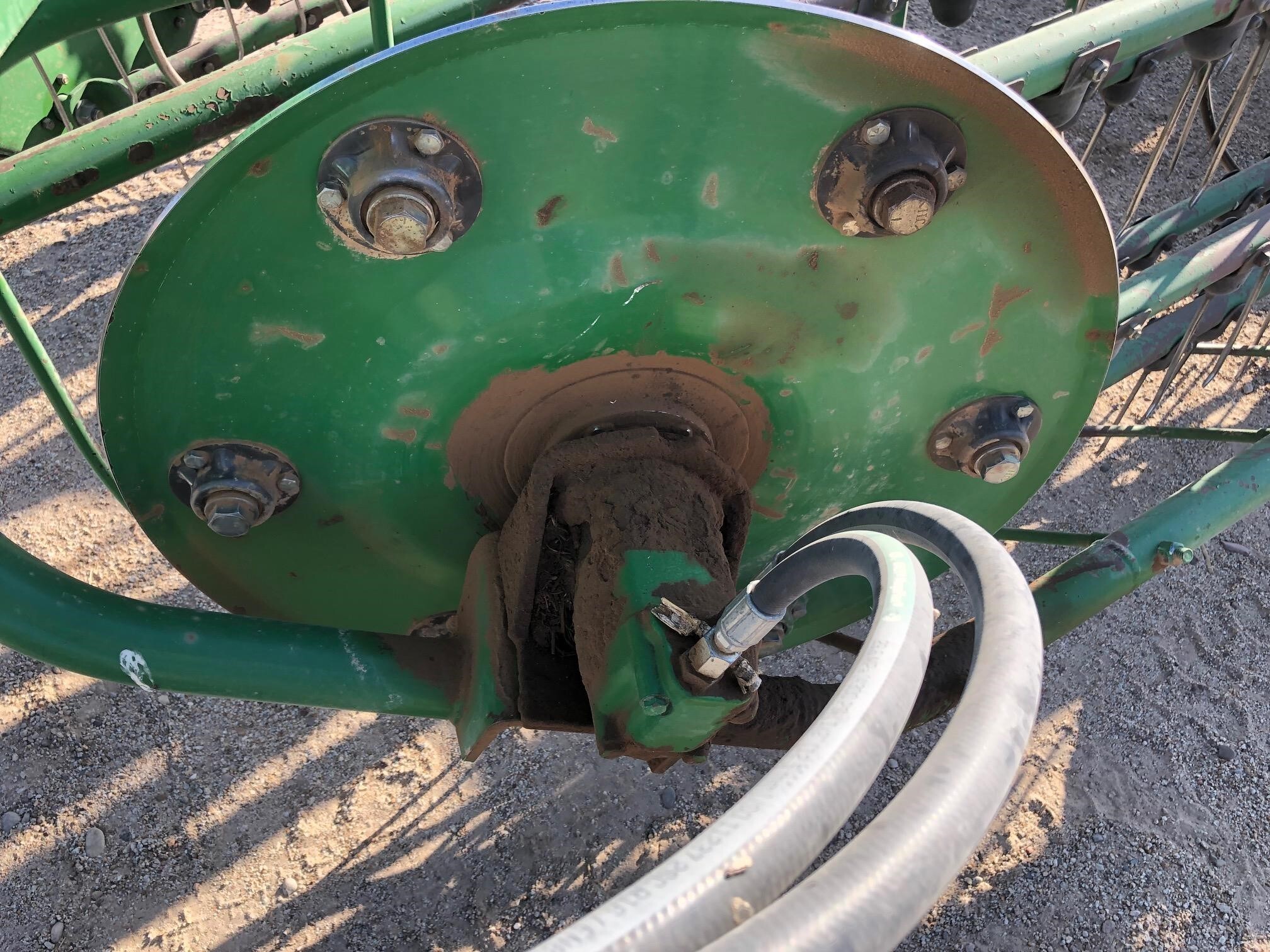 John Deere 705 Rake - $3,000 | Machinery Pete