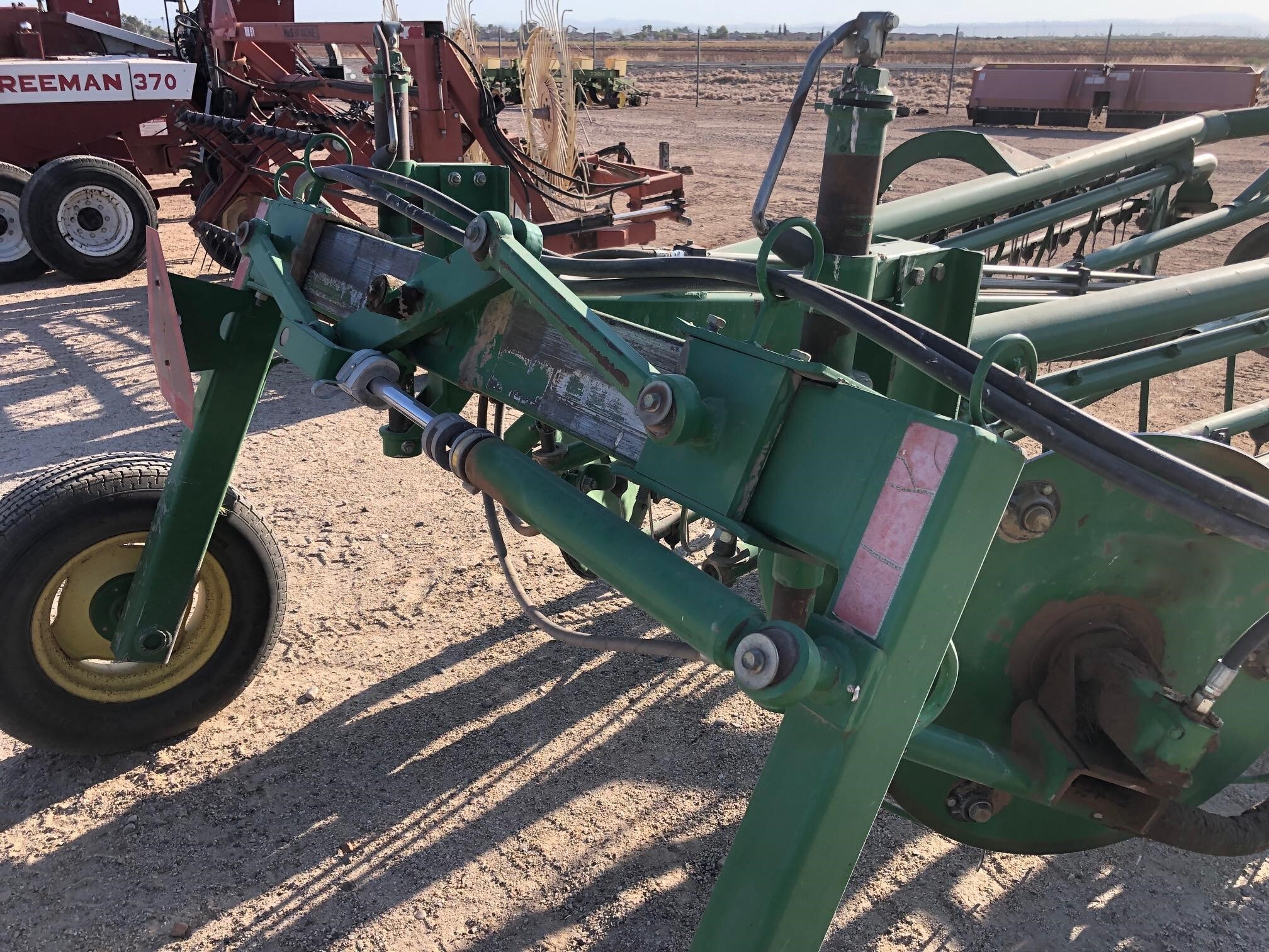 John Deere 705 Rake - $3,000 | Machinery Pete
