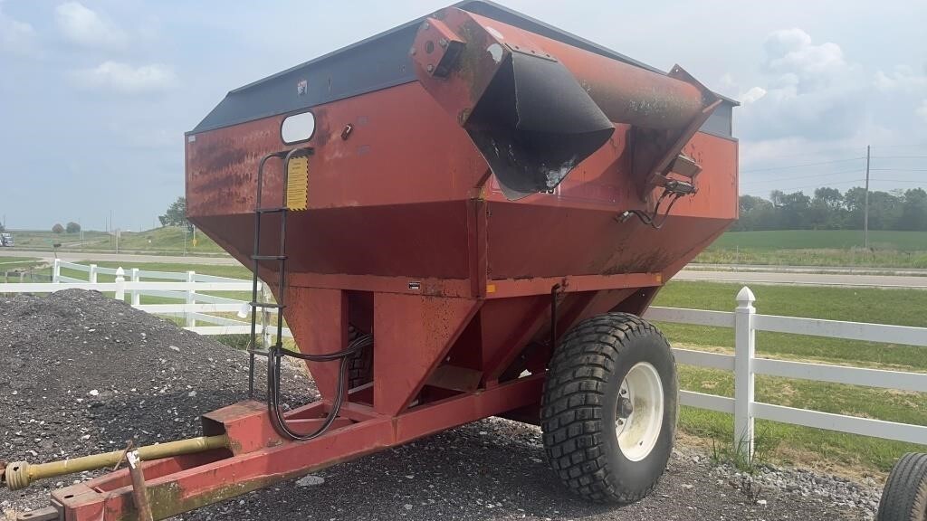1985 Bradford 528 Grain Cart