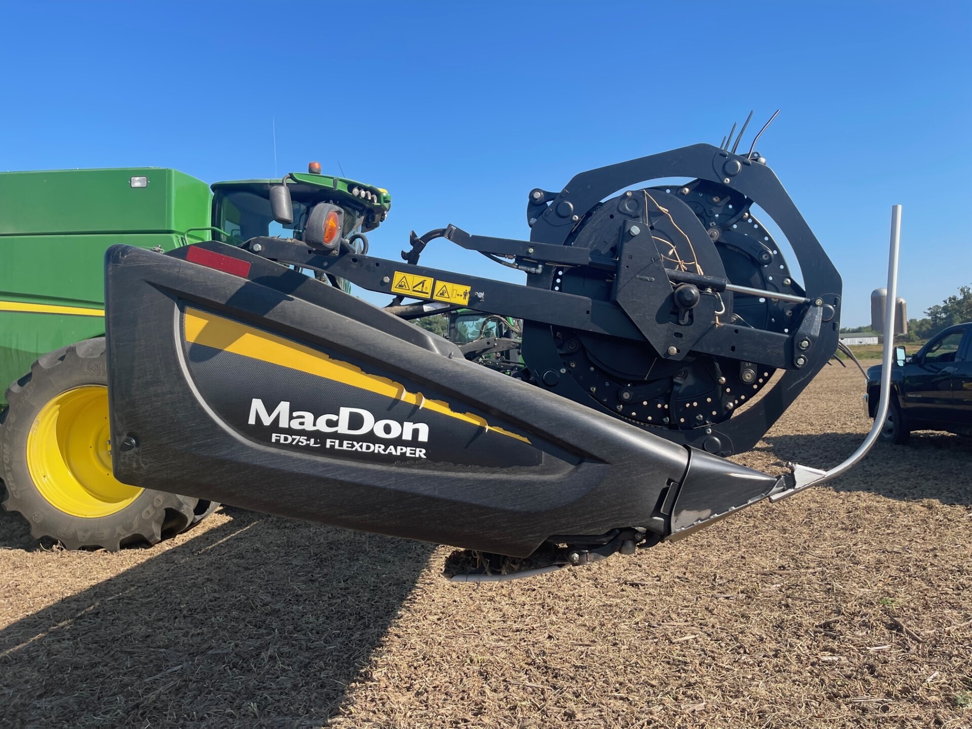 2017 MacDon FD75-45 Platform