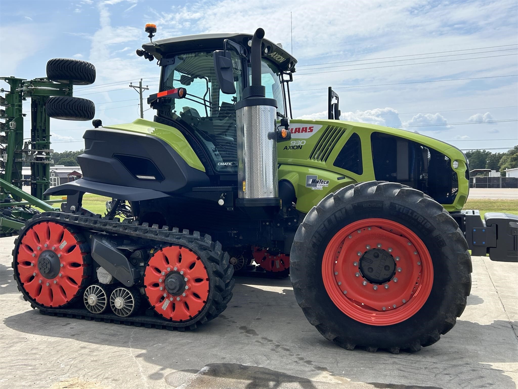 2024 Claas AXION 930TT Tractor