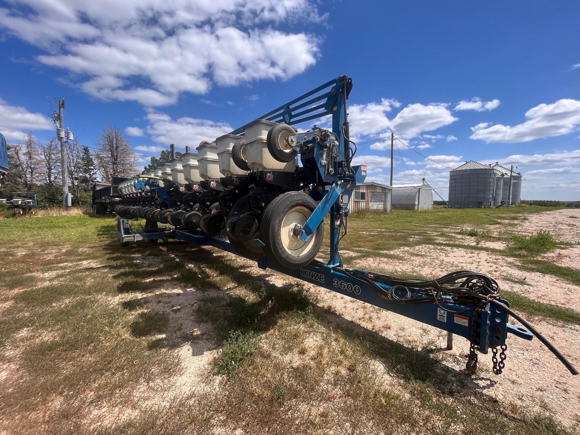 2007 Kinze 3600 Planter