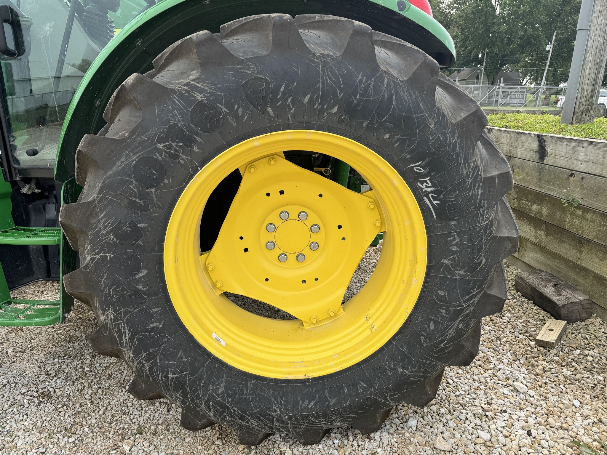 2022 John Deere 5115M Tractor