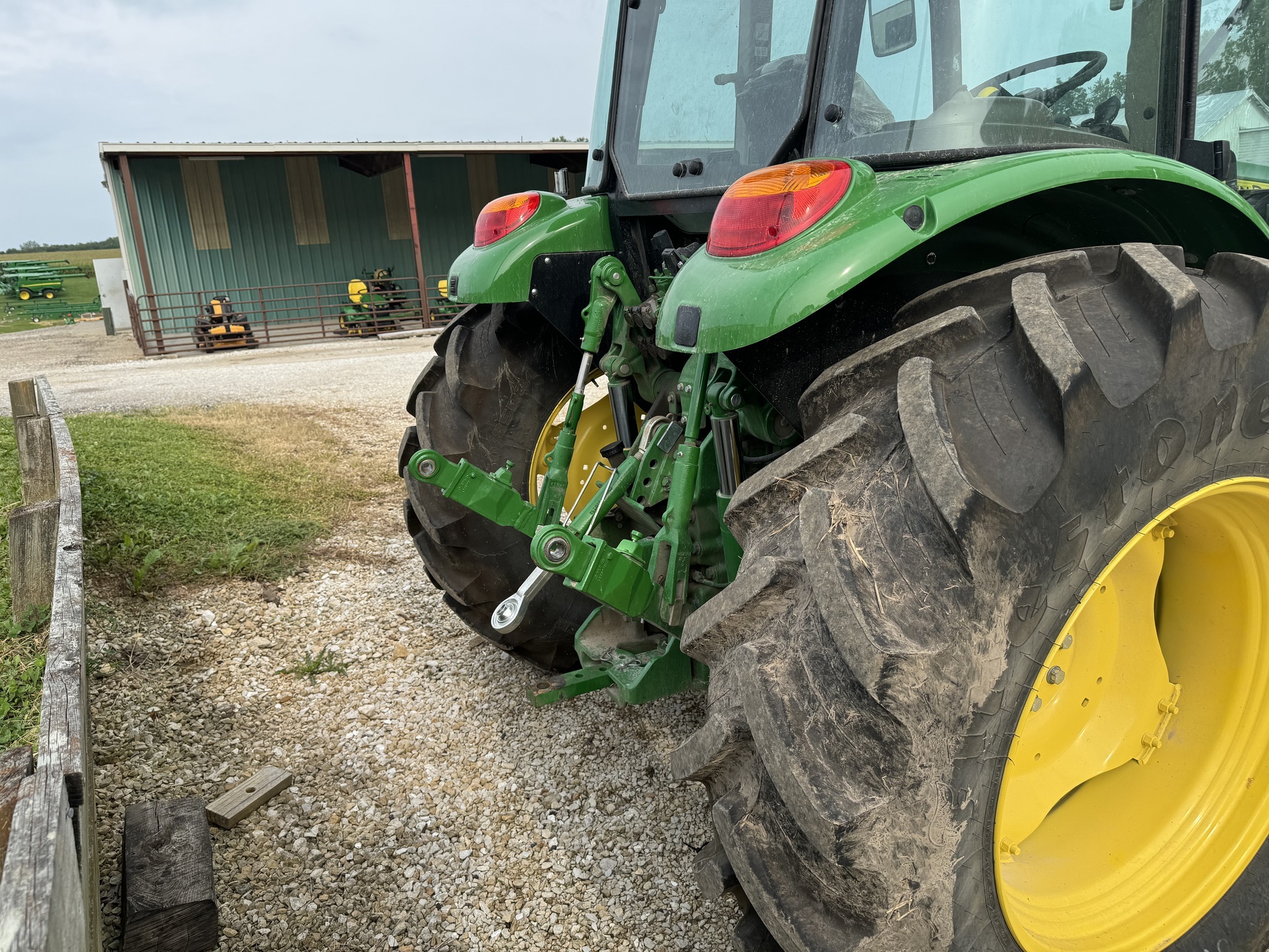 2022 John Deere 5115M Tractor