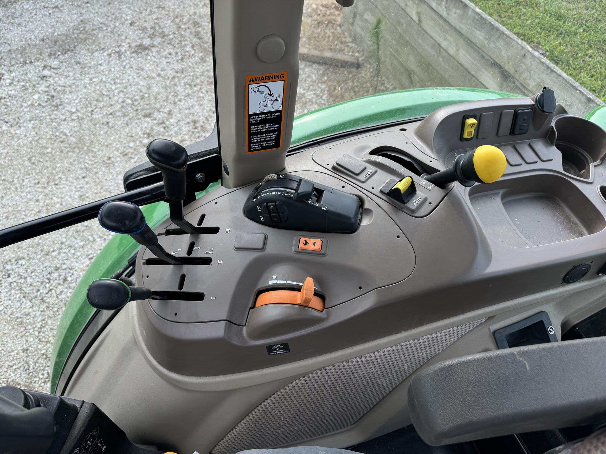 2022 John Deere 5115M Tractor