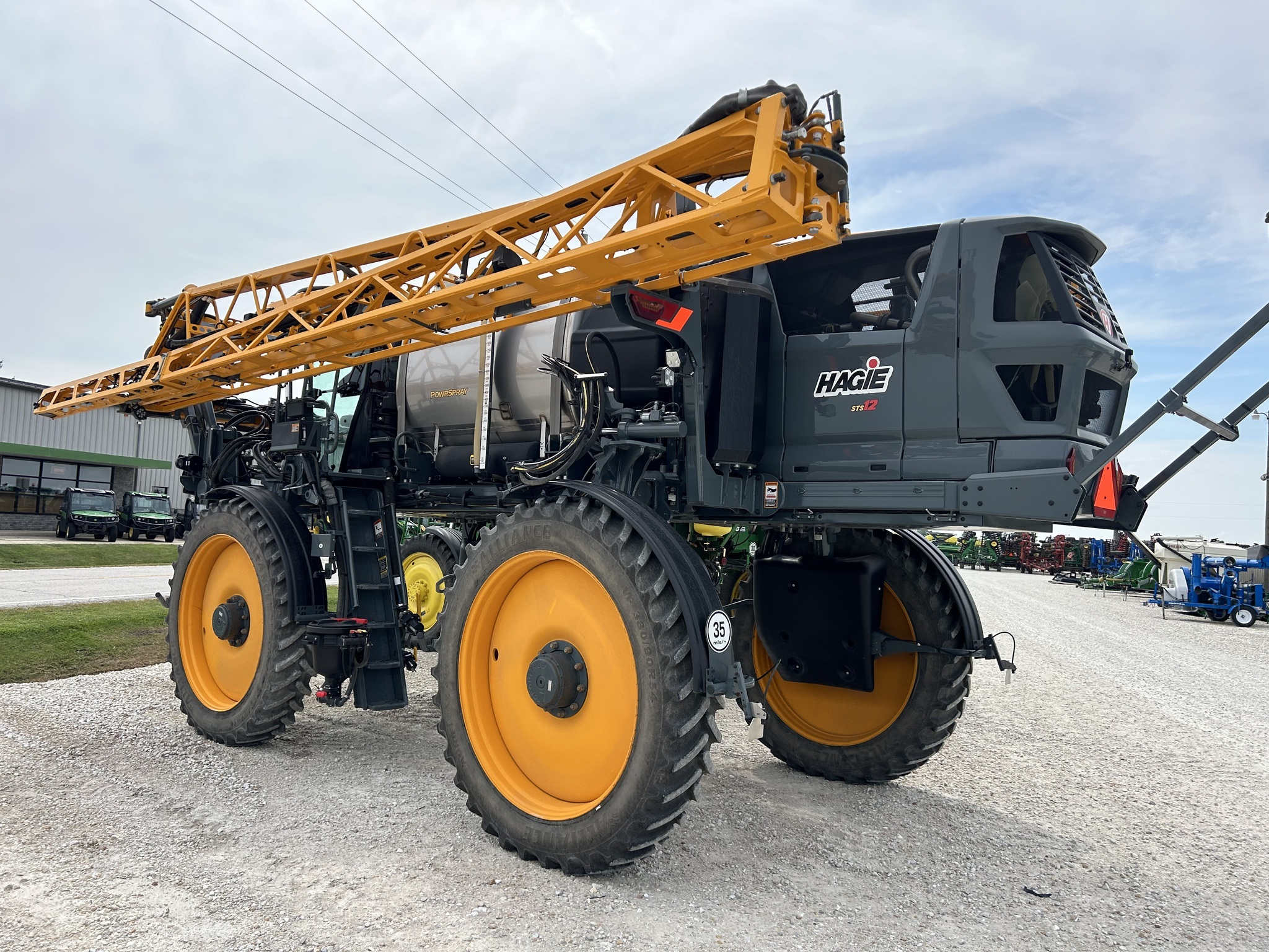 2022 Hagie STS12 Self-Propelled Sprayer