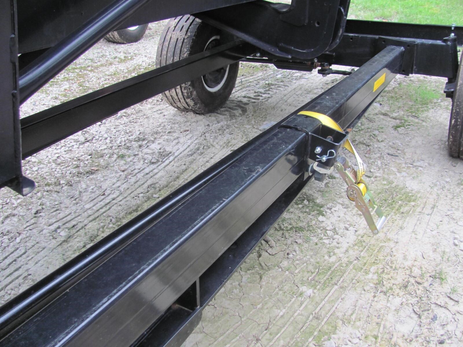  Unverferth AWS52 Header Trailer