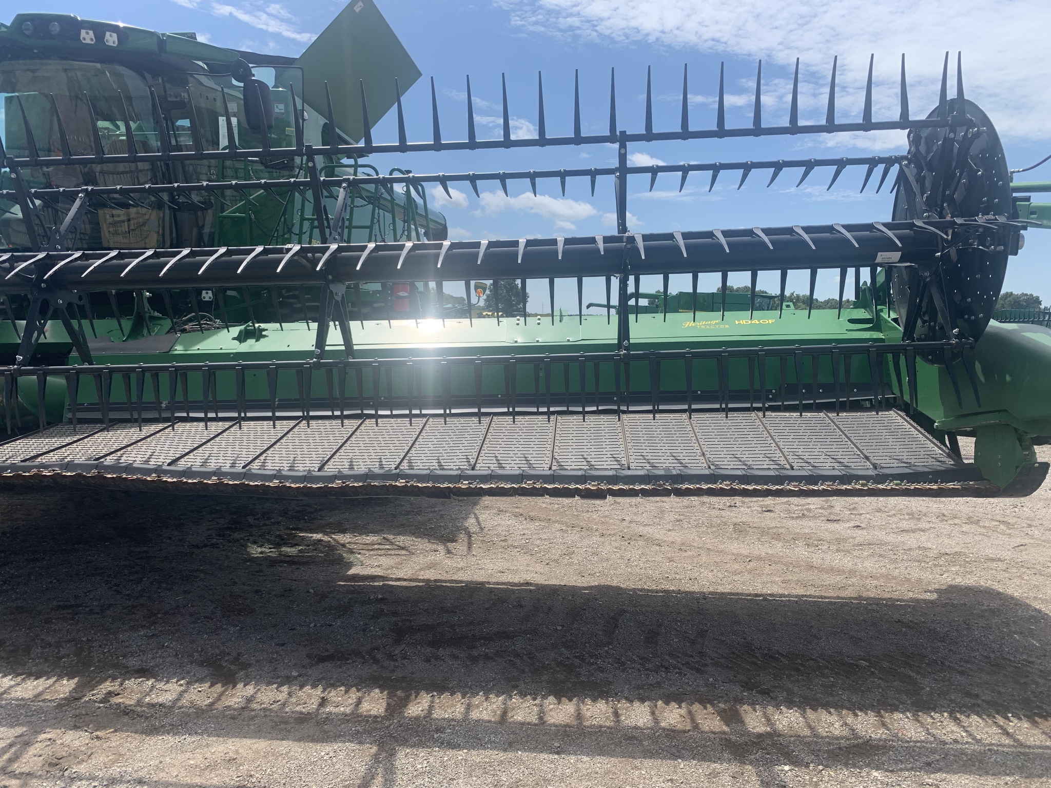 2022 John Deere HD40F Platform