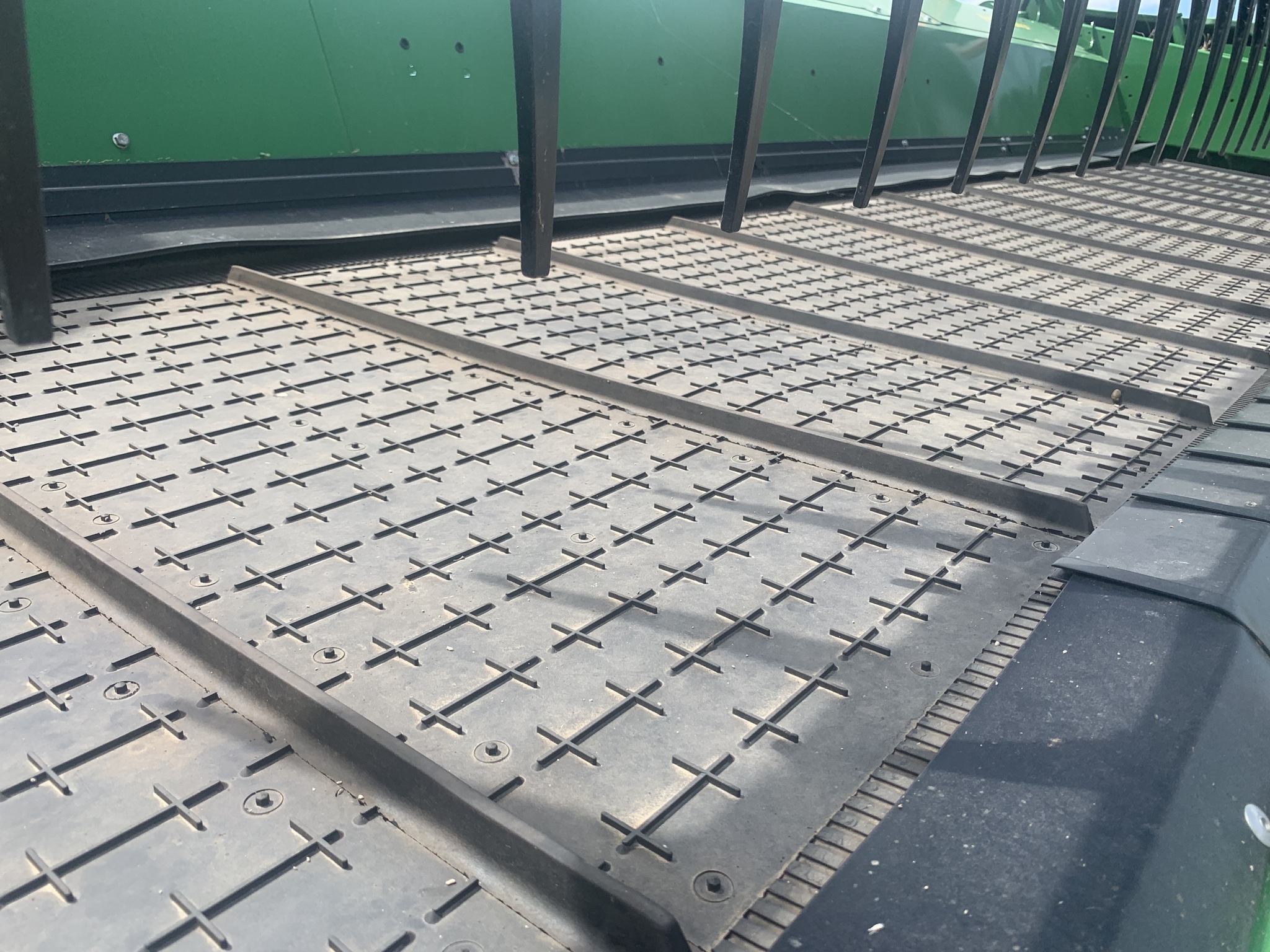 2022 John Deere HD40F Platform